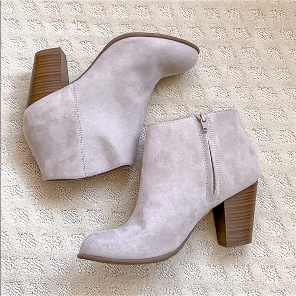 Old Navy Shoes - Old Navy Taupe Suede Block Heel Ankle Booties
